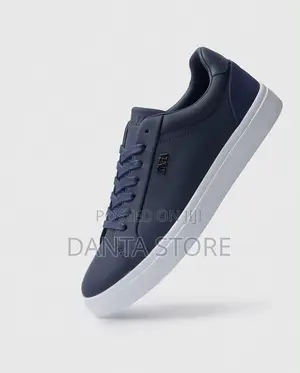 Minimalist Navy Blue Zara Sneakers