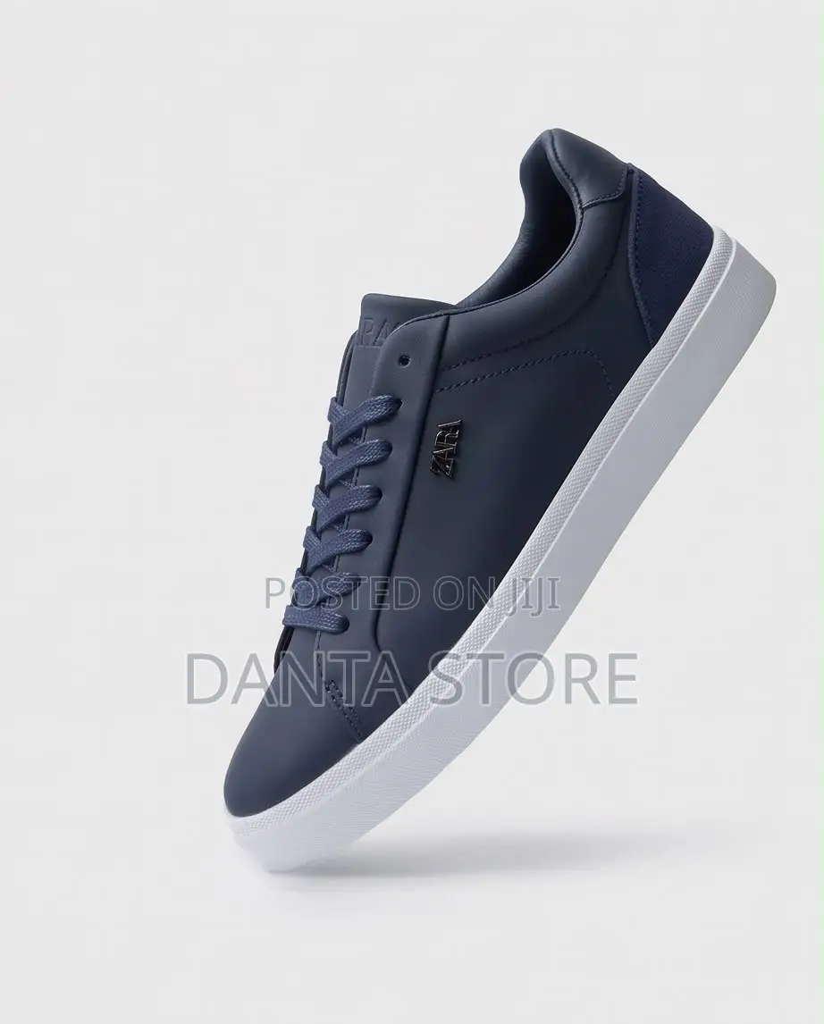 Minimalist Navy Blue Zara Sneakers