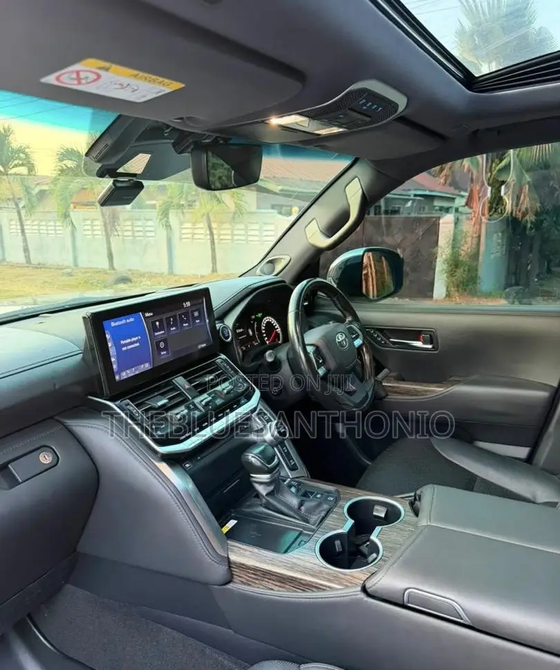 Toyota Land Cruiser 2023 Gray