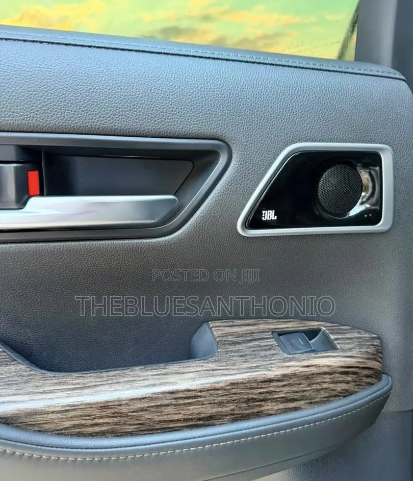 Toyota Land Cruiser 2023 Gray