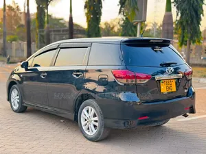 Toyota Wish 2013 Black
