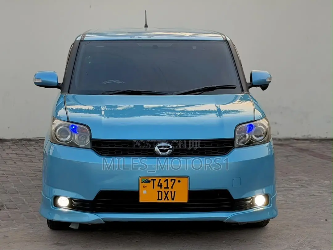 Toyota Corolla Rumion 2011 Blue