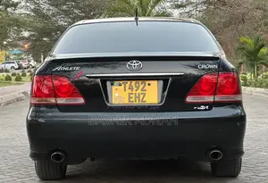 Toyota Crown 2005 Black