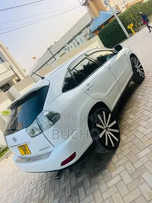 Toyota Harrier 2005 White