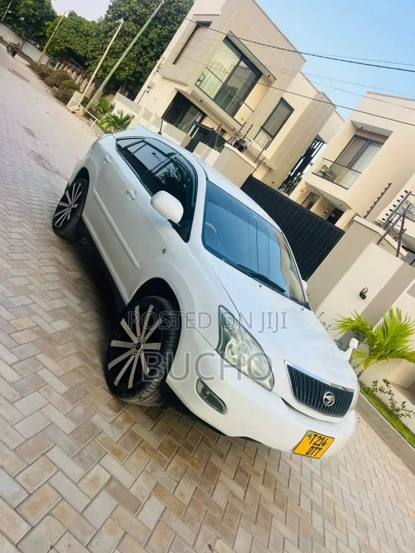 Toyota Harrier 2005 White