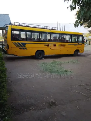 Tata LP 2008 Yellow