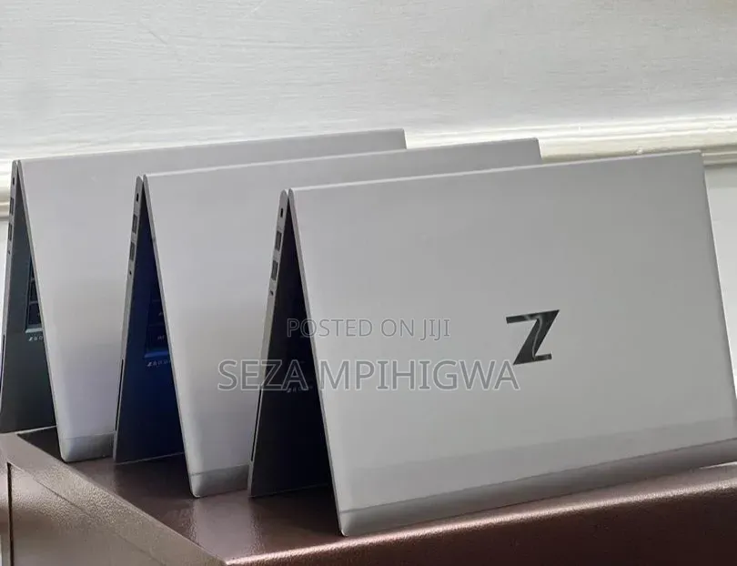 Laptop HP ZBook Firefly 14 G7 16GB Intel Core i7 SSD 512GB