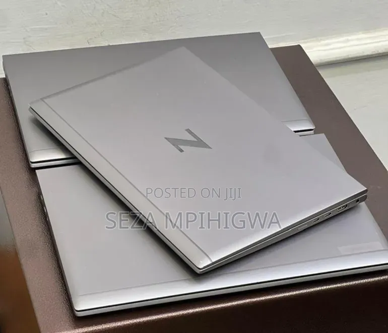 Laptop HP ZBook Firefly 14 G7 16GB Intel Core i7 SSD 512GB