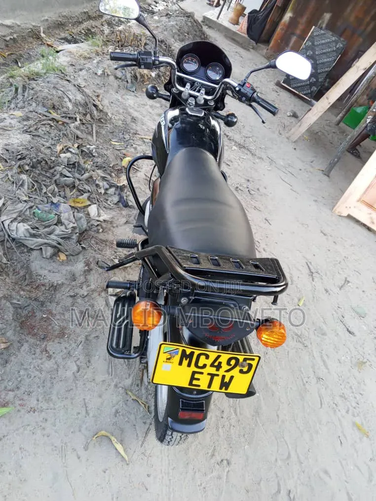 Bajaj Boxer 125 2025 Black