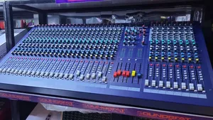  Soundcraft 32 Channel Mixer