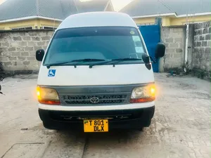 Toyota HiAce 2002 White