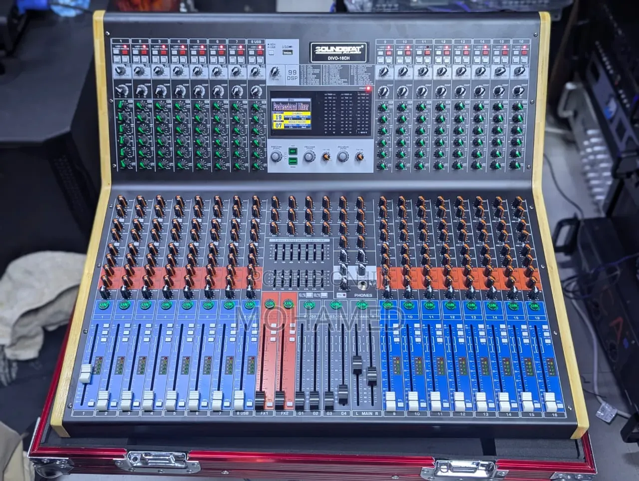  Soundbeat Divo-16ch Professional Mixer