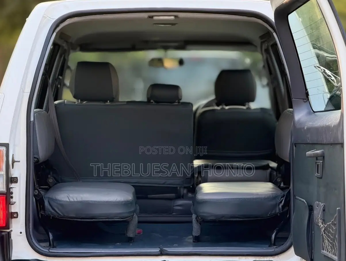 Toyota Land Cruiser Prado 2002 White