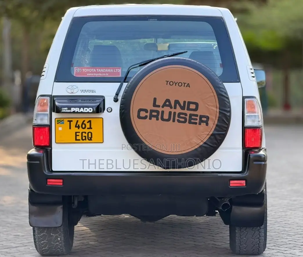 Toyota Land Cruiser Prado 2002 White
