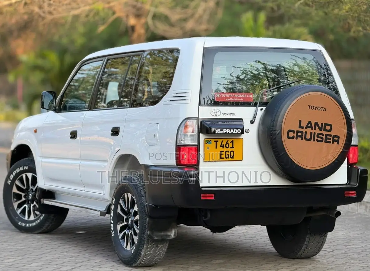 Toyota Land Cruiser Prado 2002 White