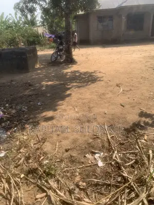 Eneo Linauzwa Karibia Na Barabara Kuu Kibaha