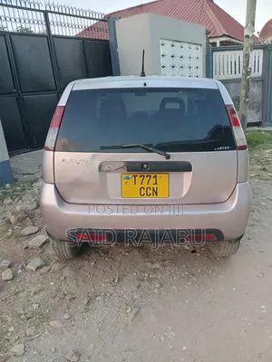 Suzuki Swift 2003 Gold
