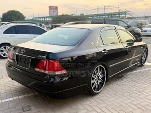 Toyota Crown 2005 Black