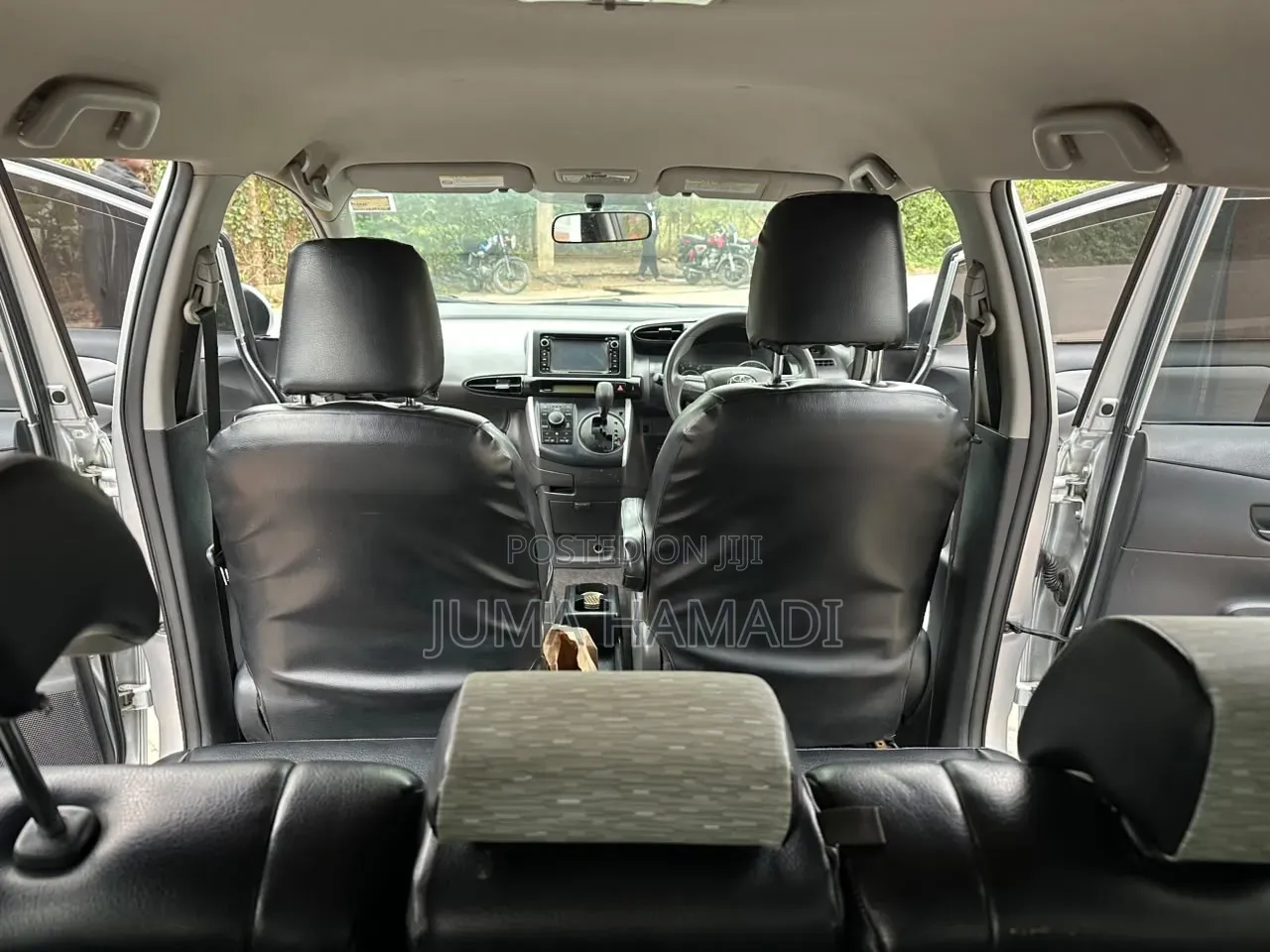 Toyota Wish 2010 Silver