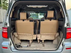 Toyota Alphard 2.4 Petrol FWD 2005 Silver