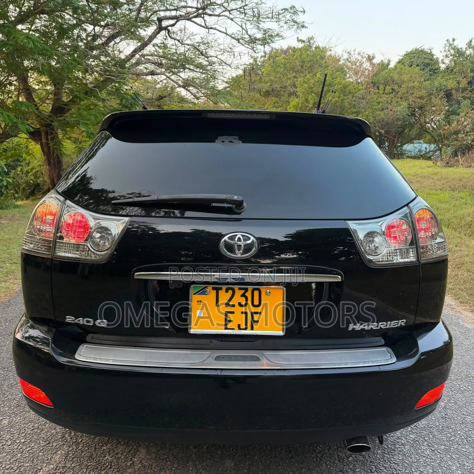 Toyota Harrier 2.4 2007 Black