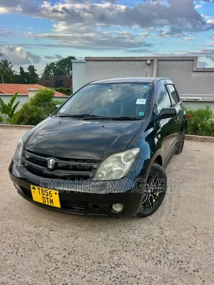 Toyota IST 2004 Black