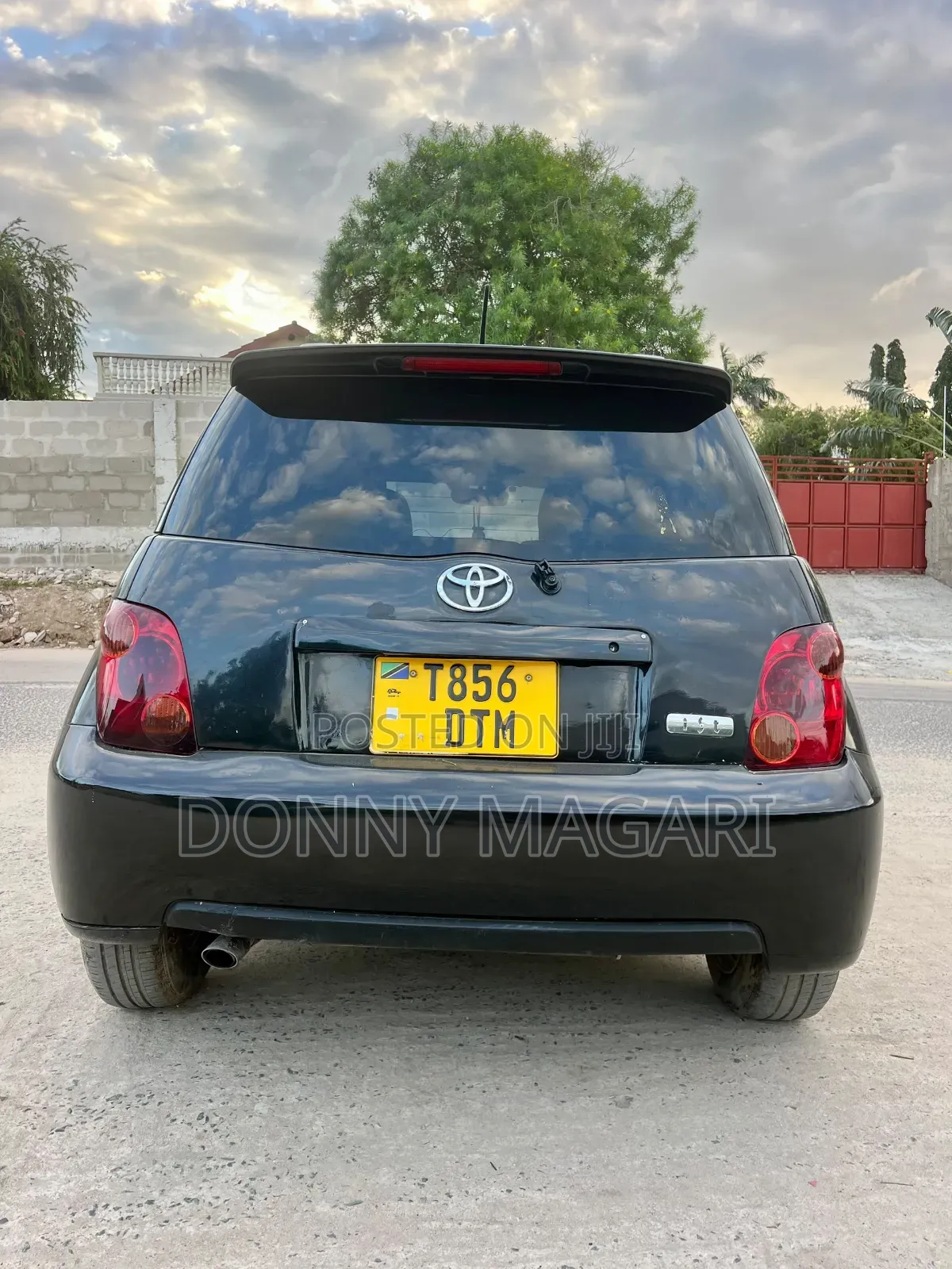 Toyota IST 2004 Black