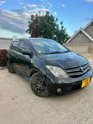 Toyota IST 2004 Black