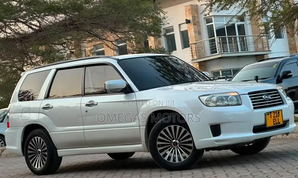Subaru Forester 2005 White