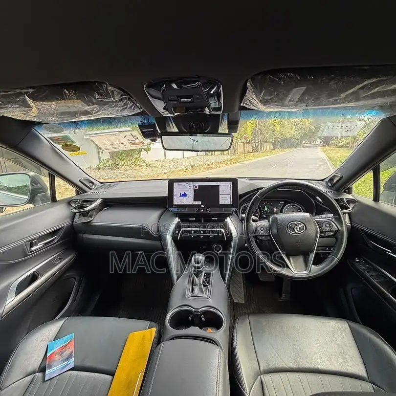Toyota Harrier 2022 Black