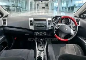Mitsubishi Outlander 2009 White