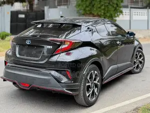 Toyota C-HR 2018 Black