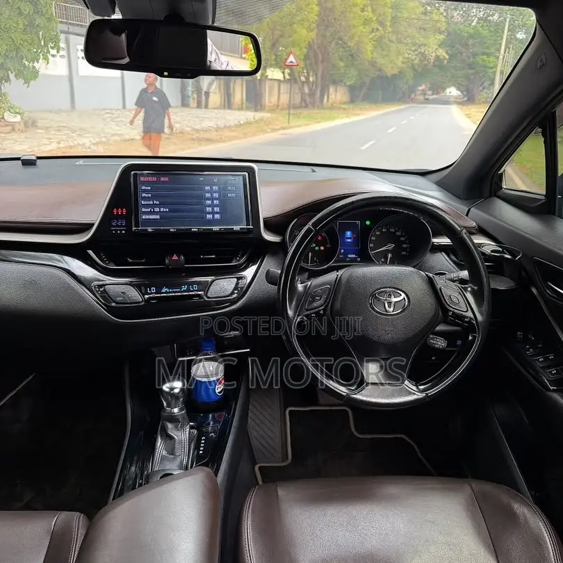 Toyota C-HR 2018 Black