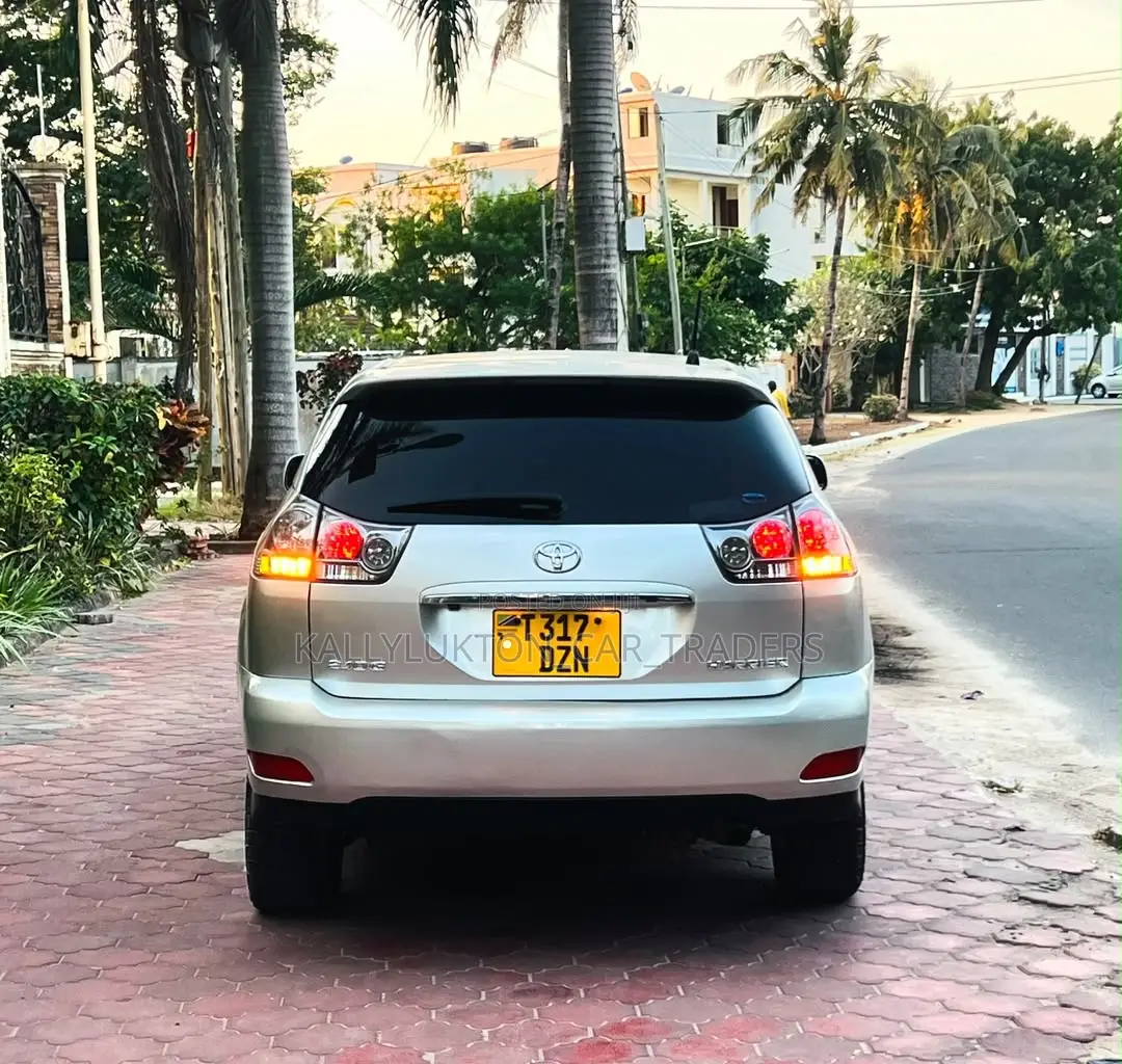 Toyota Harrier 2006 Silver
