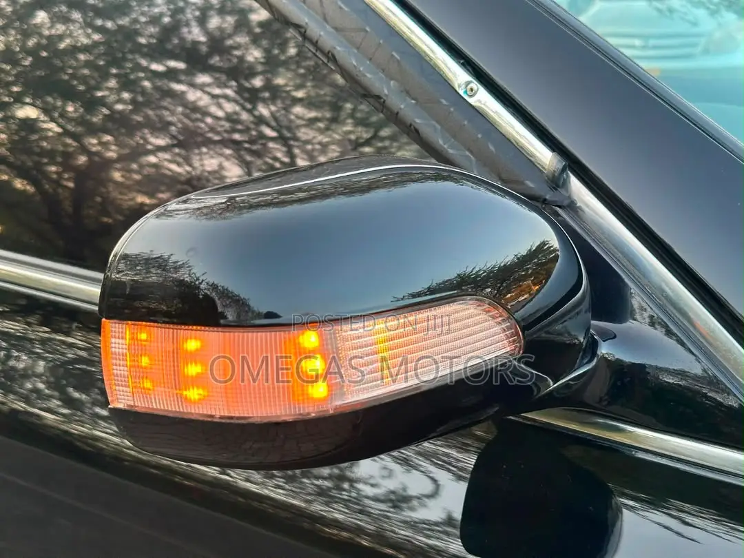 Toyota Crown Royale 2005 Black