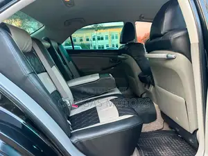 Toyota Crown Royale 2005 Black