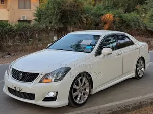 Toyota Crown 2009 Pearl