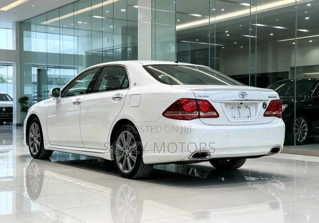 Toyota Crown 2008 White