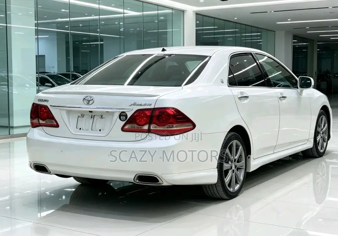 Toyota Crown 2008 White
