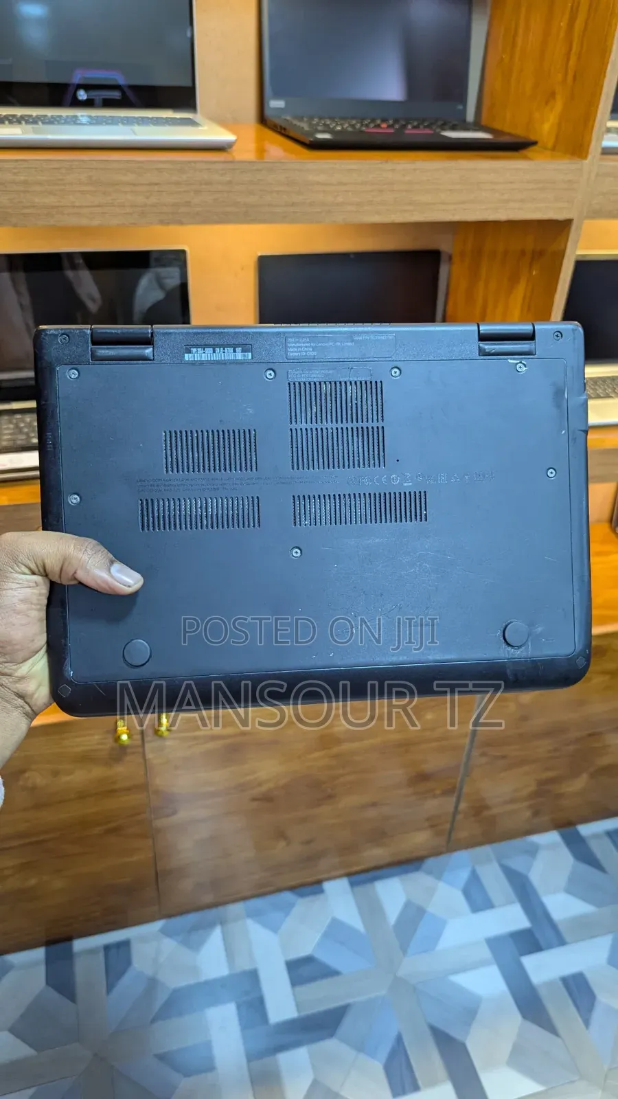 New Laptop Lenovo Yoga 11e 8GB Intel Core i3 SSD 128GB