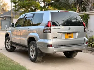 Toyota Land Cruiser Prado 2005 Silver