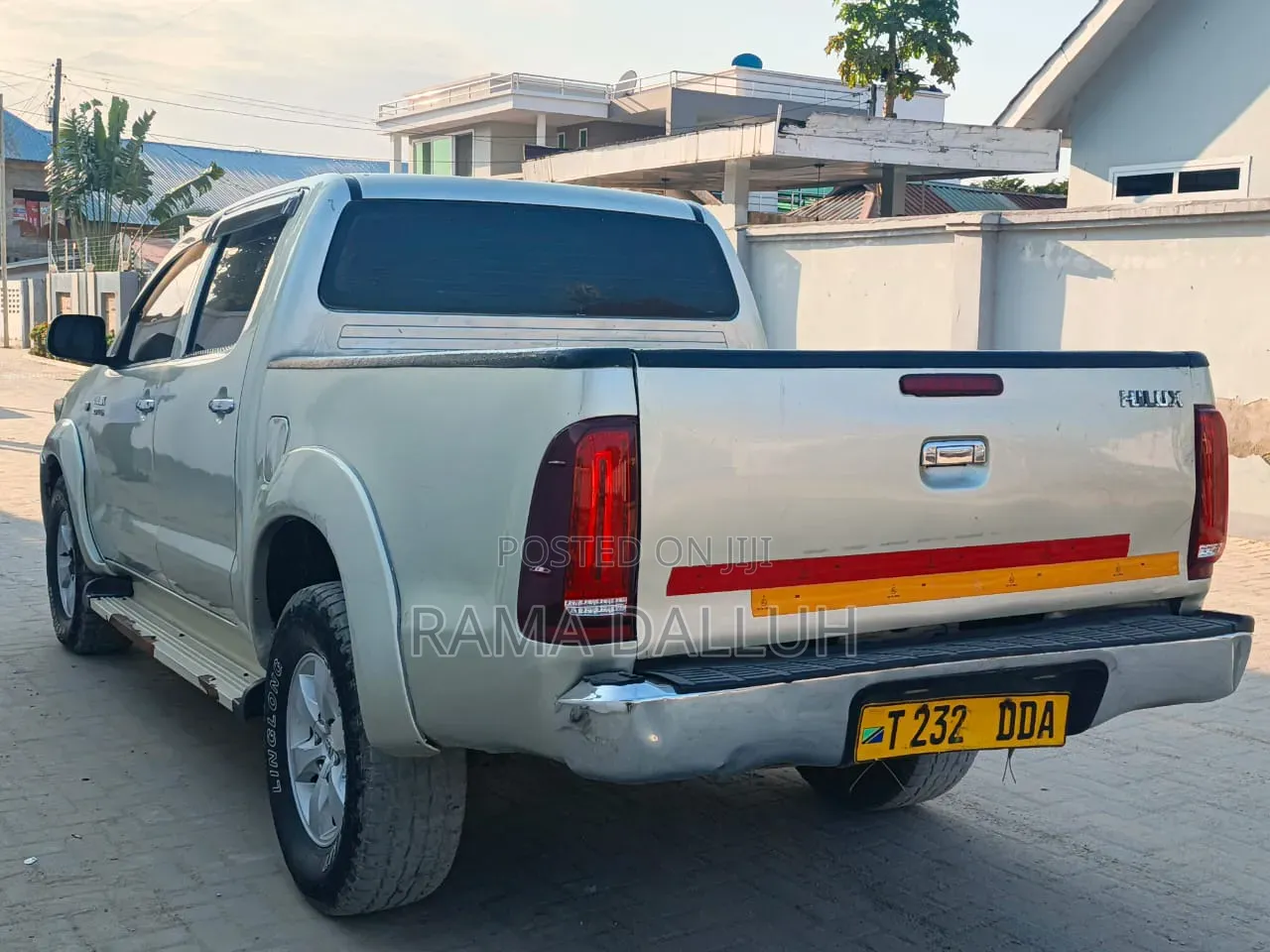 Toyota Hilux 2004 Silver