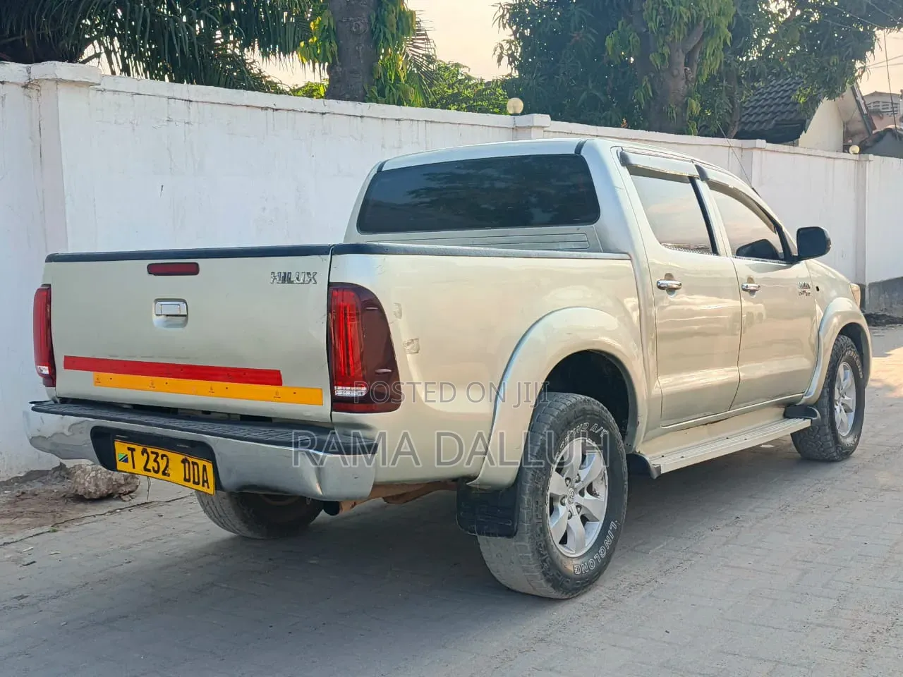 Toyota Hilux 2004 Silver