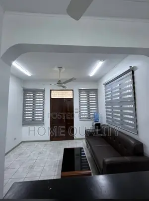 Office Pazia Ya Kisasa