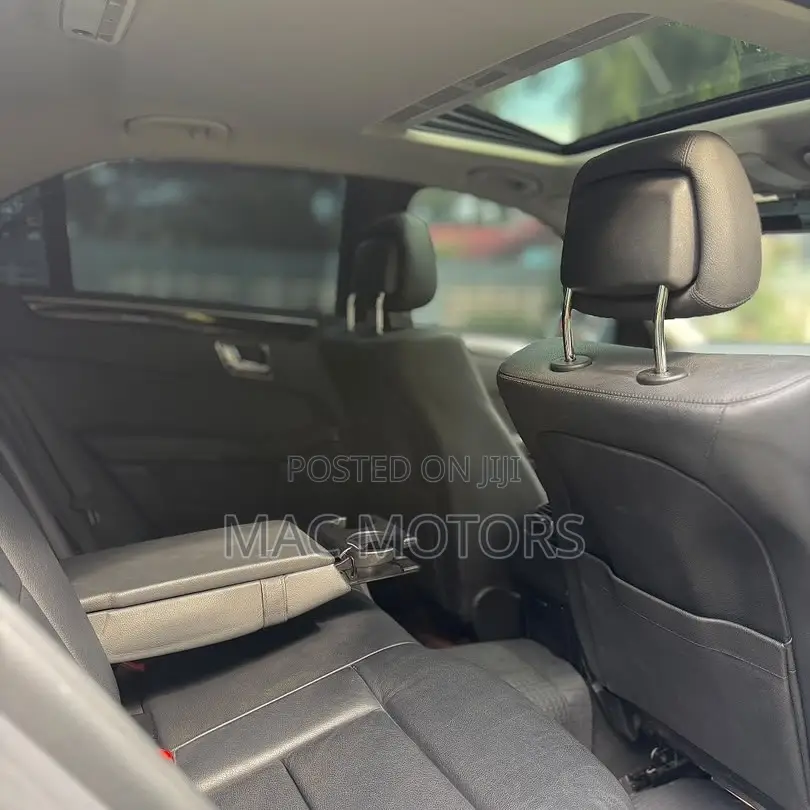Mercedes-Benz E350 Base 4dr Sedan RWD (3.5L 6cyl 7A) 2012 Silver