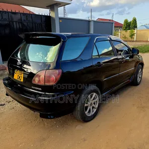 Toyota Harrier 1999 Black
