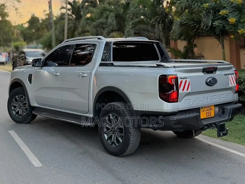 Ford Ranger Wildtrak 2023 Silver
