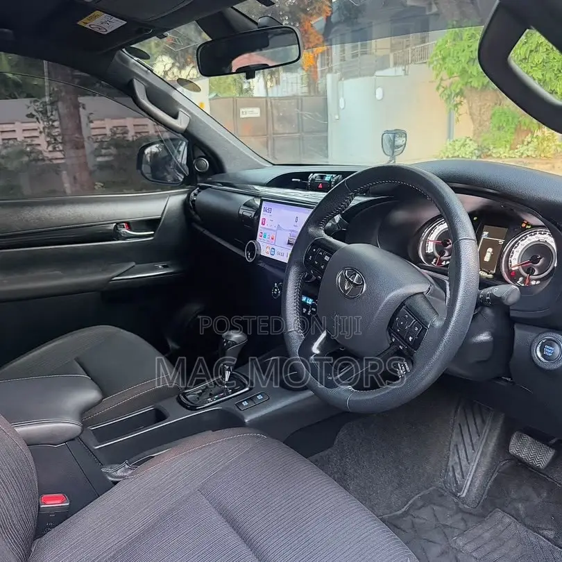 Toyota Hilux Revo Double Cab Deisel 2.4 AWD 2019 Black