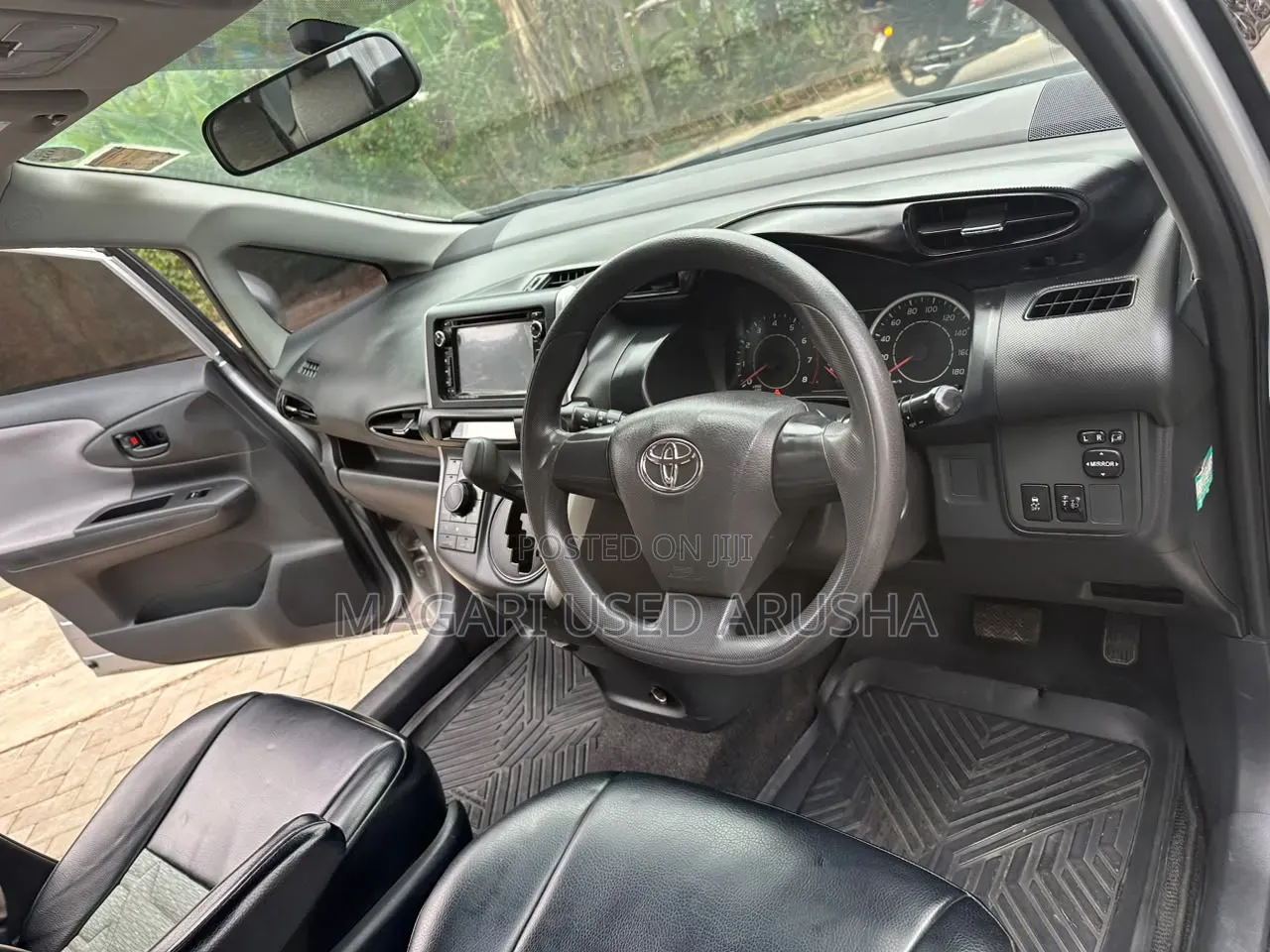 Toyota Wish 2010 Silver