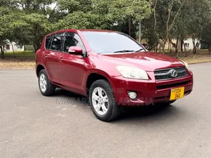 Toyota RAV4 2011 Red